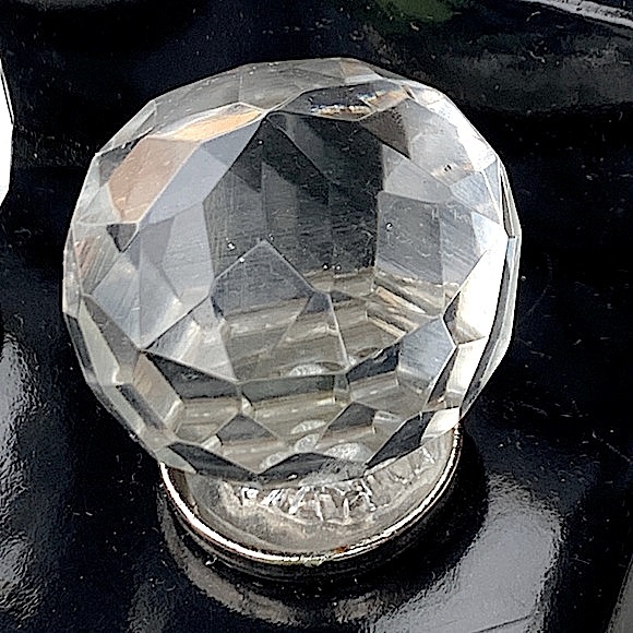 INSTANT FURNITURE UPDATE KNOBS PULLS CLEAR GLASS SILVER SET OF 4 NIB - Picture 2 of 9